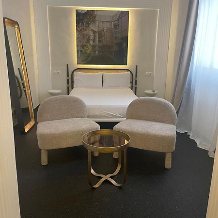 Casa Tadeo Gran Via Hotel Мадрид Екстериор снимка