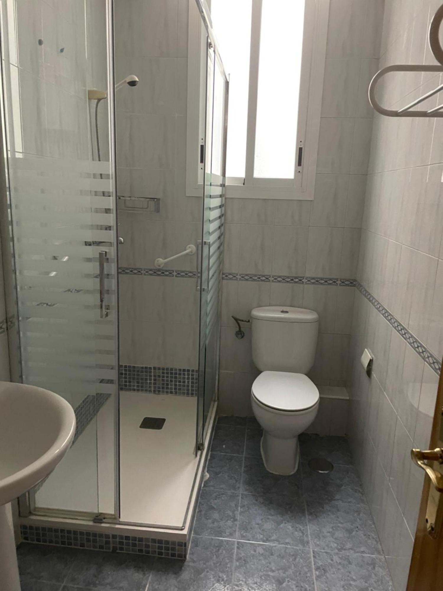 Casa Tadeo Gran Via Hotel Мадрид Екстериор снимка