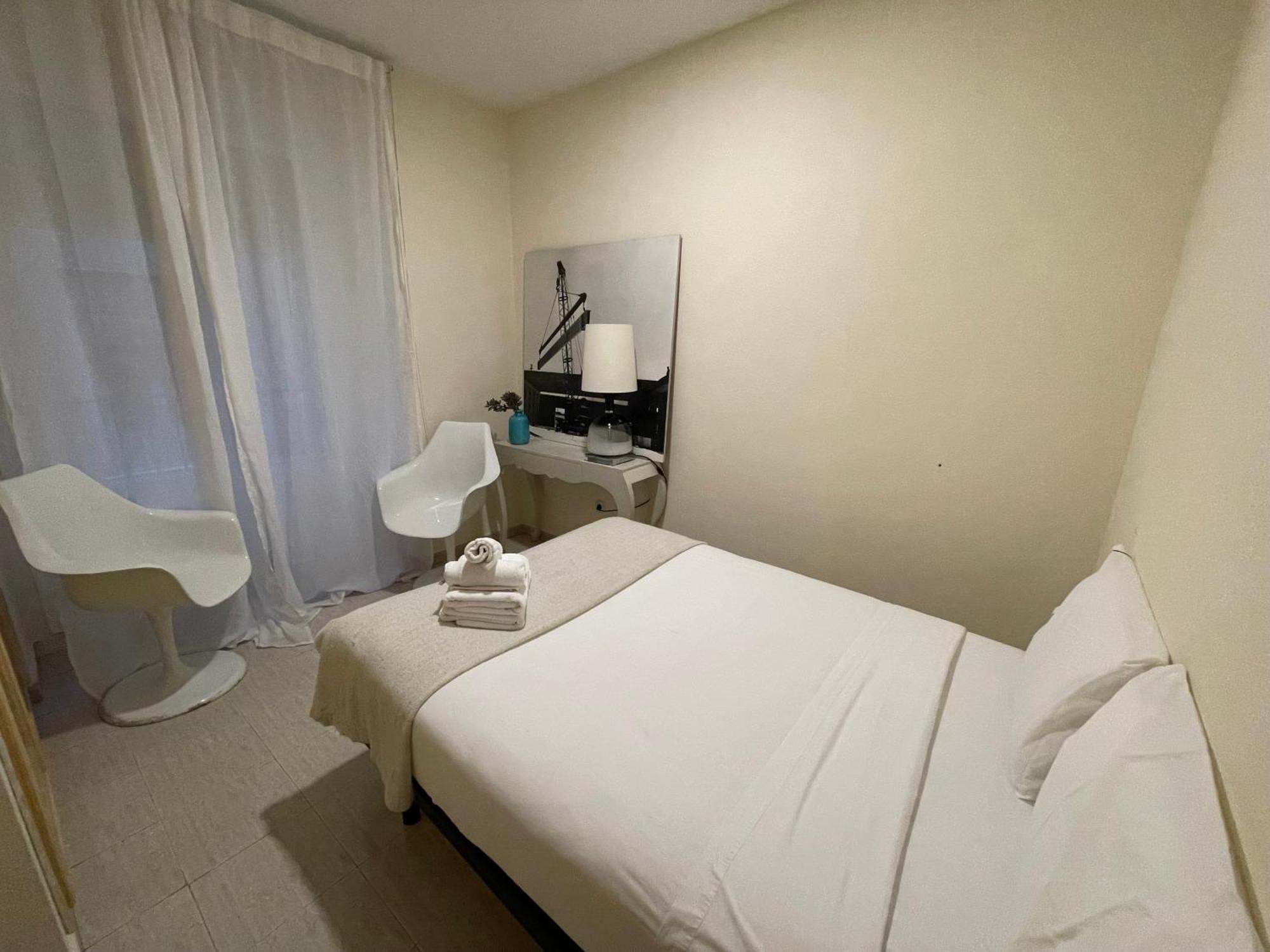 Casa Tadeo Gran Via Hotel Мадрид Екстериор снимка